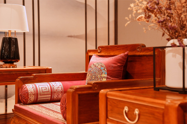 雅宋紅木緬甸花梨家具，設計極簡，頗具宋時雅風